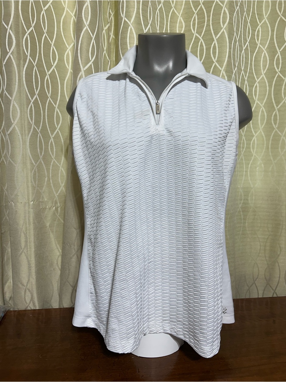 Izod White Textured Sleeveless Zip Polo Tank Top